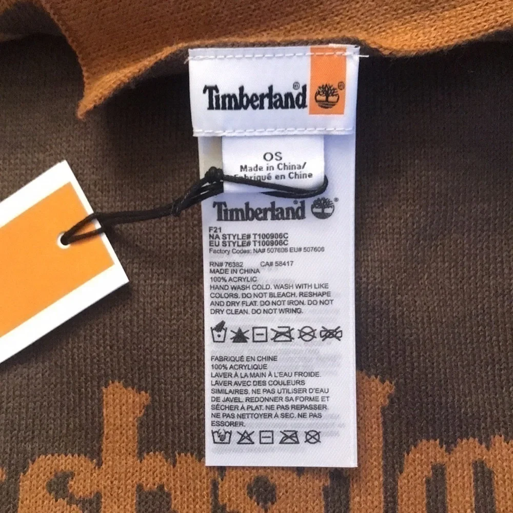 Brand New Timberland Reversible Knit Hat and Scarf Set